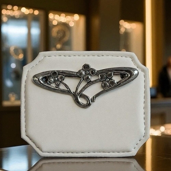 Vintage Sterling Silver Forget Me Not Flower Brooch Pin Small Jewelry - Picture 1 of 3